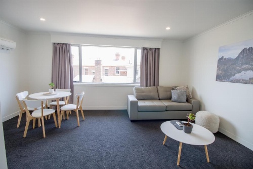 CBD Apartments Launceston image 9